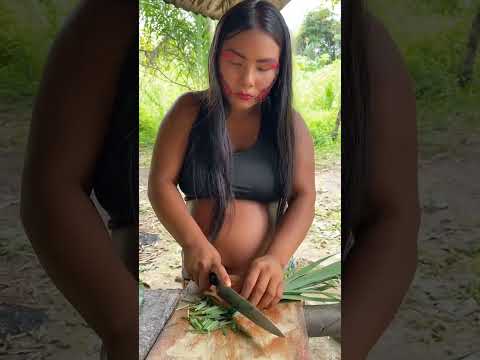 Como os indios cuidam de seus cabelos na floresta #indígenas #povoindigena
