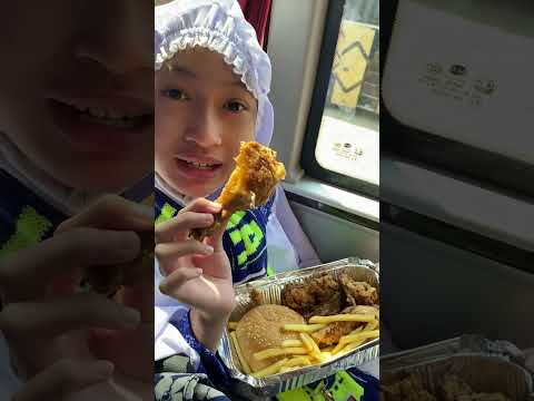 Albaik Terkenal Di Makkah Dan Madinah - Aqilla Umroh 😄 #Shorts Aqilla's Diary