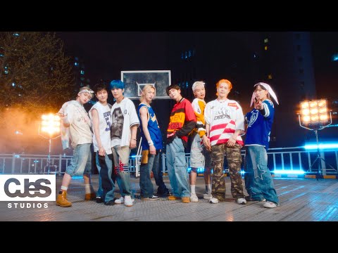 WHIB(휘브) 'KICK IT' Performance Video