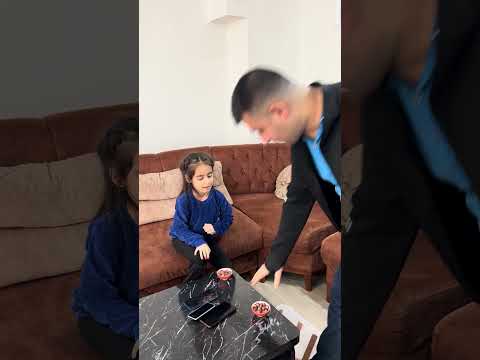 Cebinizden ne çıkar ki telden başka 🥰🥰🥰