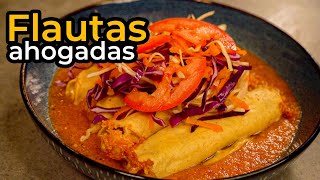 Flautas en salsa