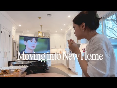 Homebody Living in New York | Getting settled into my new home, organizing, cooking in new kitchen!