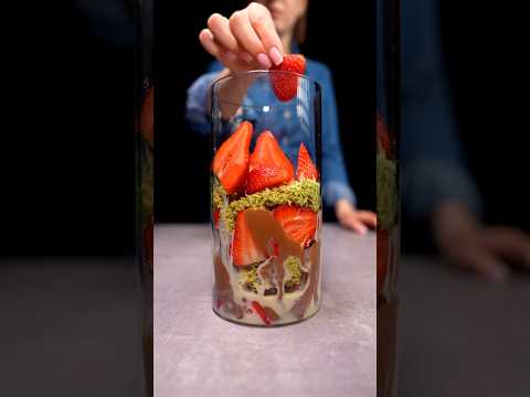 Erdbeer & Dubai Schokolade Genuss. Strawberry & Dubai Chocolate Delight. #asmr