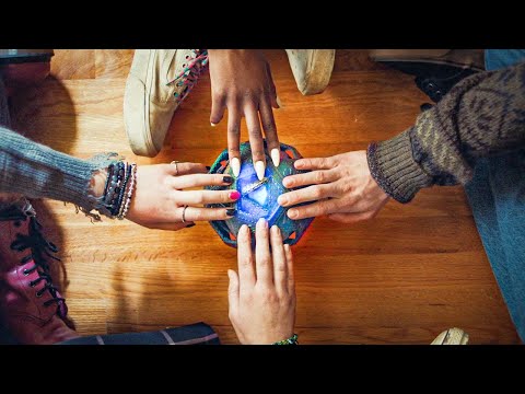 A Group of Teenagers Play a Strange Game, Whoever Loses Will Die.