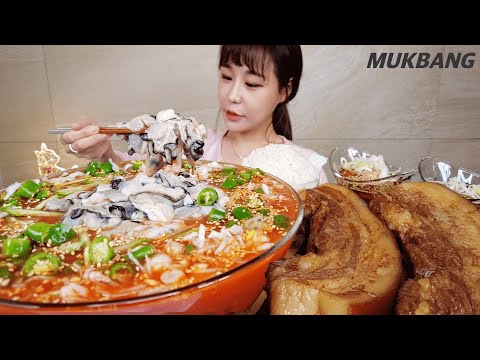 SUB) 통수육 2kg 오동통 제철 굴 1kg 넣고 만든 굴물회 먹방 Cold Oyster Soup Steamed pork Noodles REAL SOUND ASMR MUKBANG
