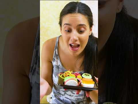 MANGIAMO IL SUSHI DI CARAMELLE #shorts