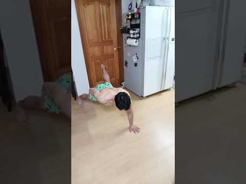한팔+한다리 들고 푸쉬업?!! ㅁㅊ ㅋㅋㅋㅋ