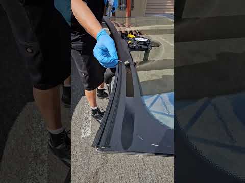 Mercedes-Benz Maybach gets a new OEM windshield/ADAS Calibration 714-783-5695 OC, CALIFORNIA