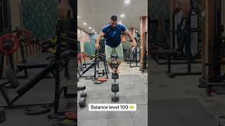 How'd he keep his balance? 😲 (via somveer_2812/IG)