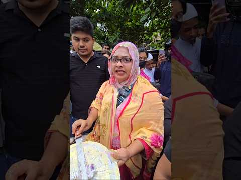 ১০ মিনিট সময় দেয়নি ভাইরাল কেক বিক্রেতা ম্যাডাম সিমি আপুকে।