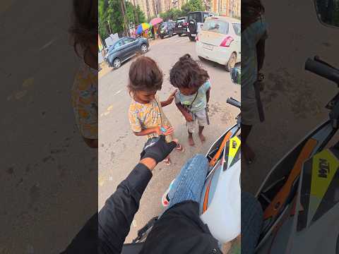 दोनों बहनें भूखी थी #food #shorts #viral
