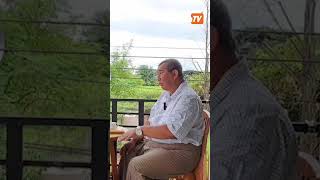 "ဘာတွေပြောမလဲ...ဘာတွေမေးလဲ.."