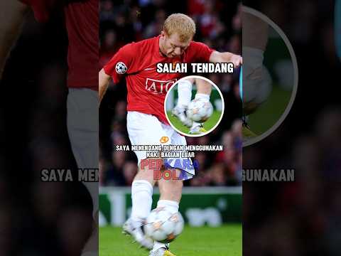 Salah tendang, tapi berbuah gol indah