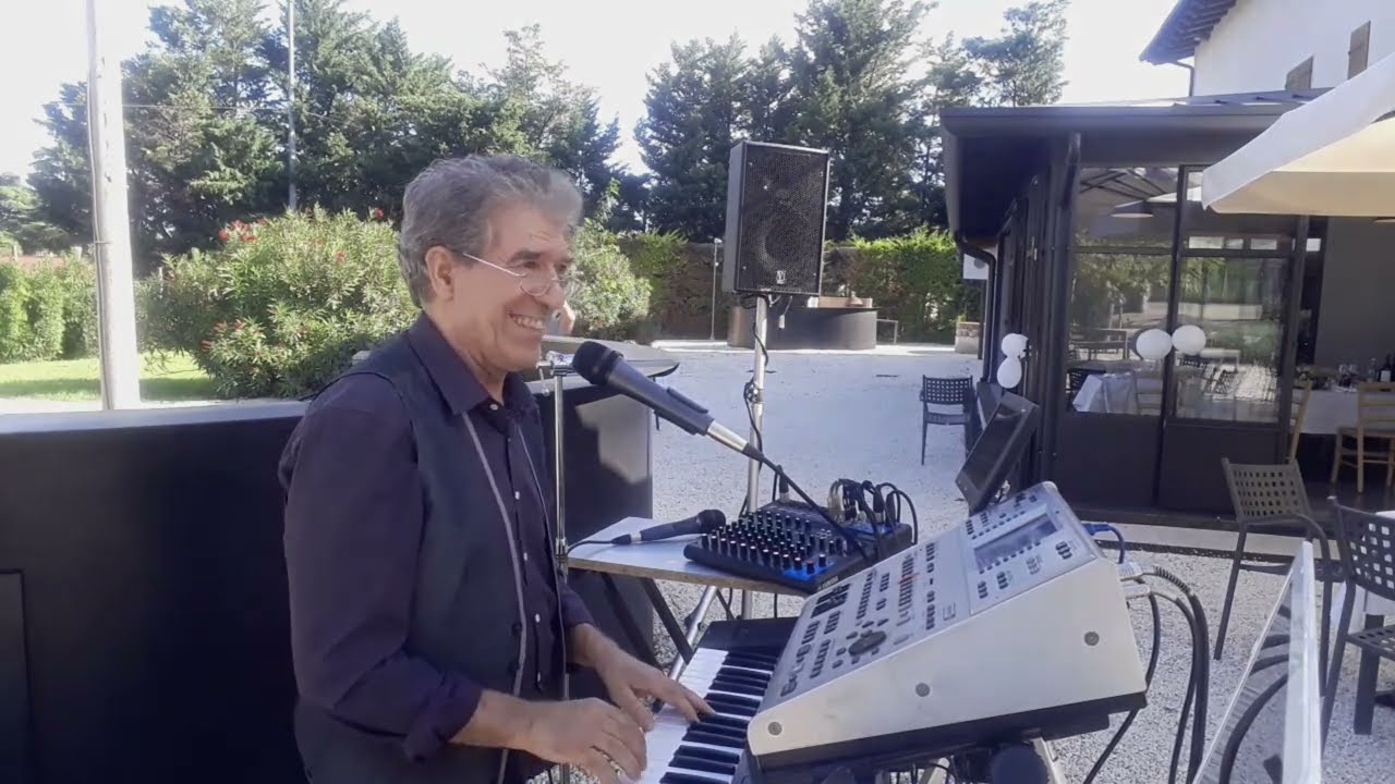 Enzo Marotta tastierista cantante