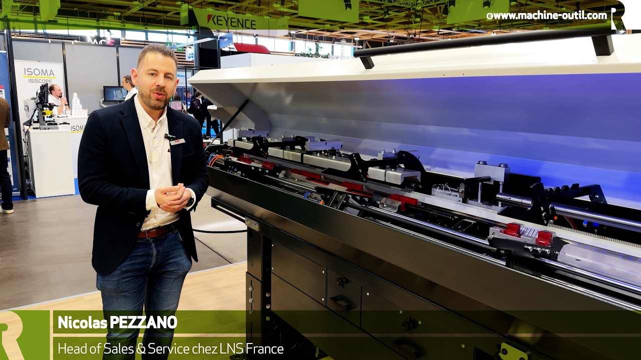 Chargeur automatique de barres pour tours à poupée mobile ou fixe