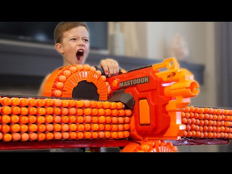 Nerf War: 5 Million Subscribers!