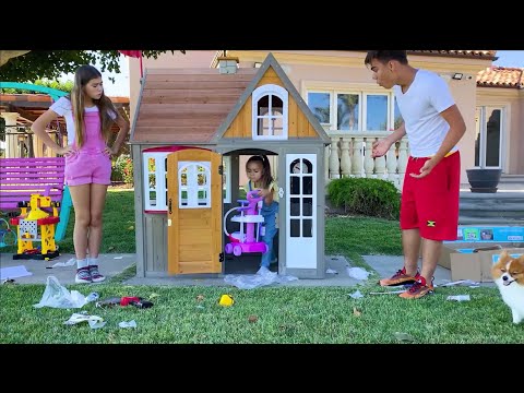 Nastya monta casas e descobre surpresas no parque LEGO