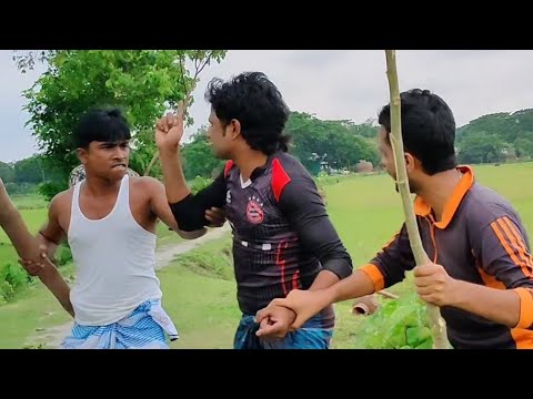 ছেলেটা মোবাইল চু'রি করে নিয়ে কোথায় পালিয়ে যায়। Where did the boy steal the mobile phone and run away