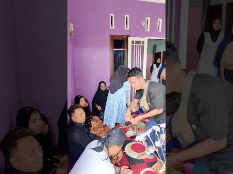 Do’a keberangkatan umrah keluarga @keripikkentangmasboy #ombobguys #shorts #viralvideo #umrah
