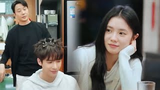 【陷入我们的热恋】满头小辫的路草，好萌！陈路周新年到栀总家做客，被喝醉的岳父扎了一头小辫！💘#最新電影#大陸電影#愛情電影 #陷入我们的热恋 #王安宇 #刘浩存