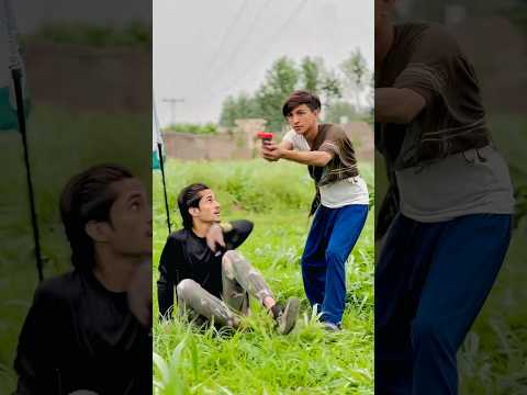 Pagal bachy ke bahaduri 😨 #emotional #youtube #explore #youtubeshorts #army #sad #waitforend