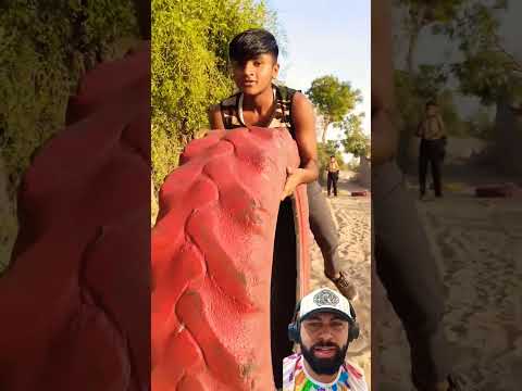 Esse menino jogou todos os pneus ele acha que é o Hulk #shorts #comedy #funny