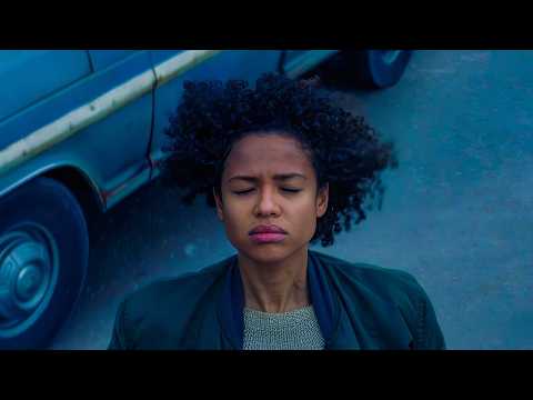 Cops Chase Her After Her Powers Are Exposed