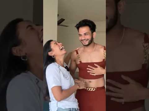 Swapping clothes with girlfriend 😳