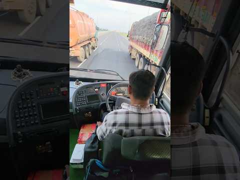 VOLVO bus Driving skills|Truck drivers slow moving in speed track!hat's off to this Volvo bus Driver