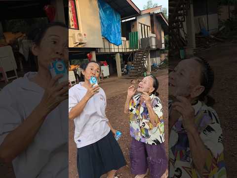 กินนมจะได้ตัวโต #ยายแดงคลิปตลก #วันนี้ที่shorts #funny #โบ๊ะบ๊ะshorts #comedy