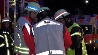 [ MANV ] KELLERBRAND IN MEHRFAMILIENHAUS - 6 VERLETZTE [ FEUERWEHR DORMAGEN ]