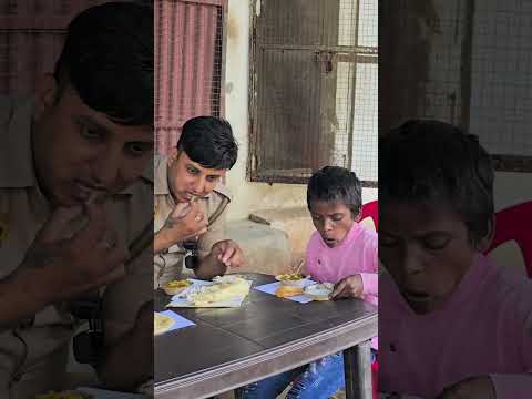 #motivation #ytshorts #humanity #helping #short #shortvideo #chiragraj7777