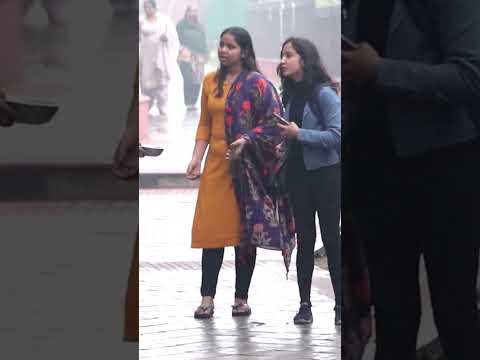 Making Girls Beggar Prank #bhasadpranks #shorts #funnyshorts