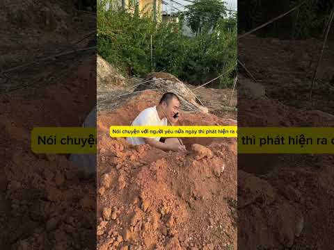 Cô gái đi sửa xe vô tình làm hỏng chiếc áo của ông chủ và cái kết#shots