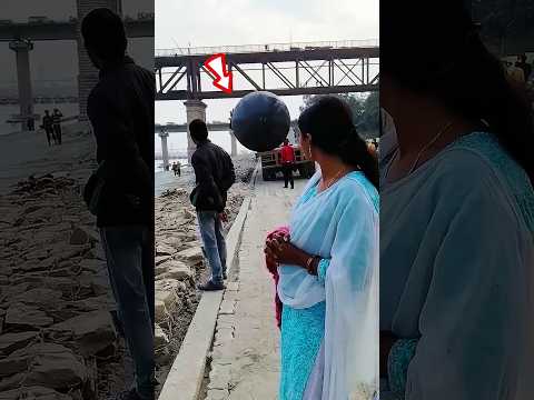 গাড়ি থেকে কি জিনিস নদীতে পেলে দিলো।😱 #shortvideo