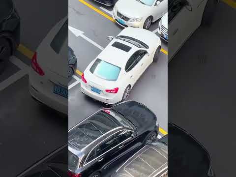 Need Driver assistance #driver #parking #parallel #reverse #easyparking #shorts #viral