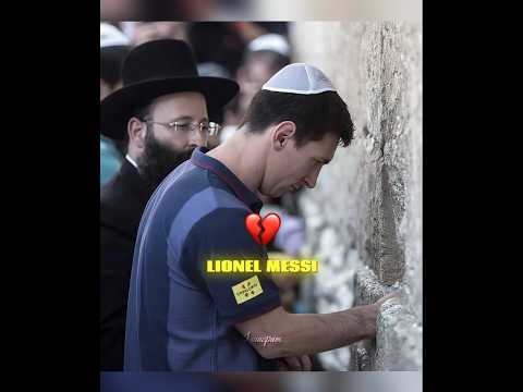 Cristiano ronaldo love Palestine ๐ต๐ธ Messi and Israel ๐ฎ๐ฑ #trending #islam #israel #war #peace #love