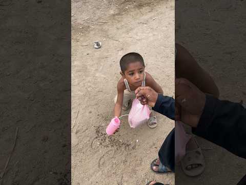 gareeb ki madad #india #indiapakistan #viral #viralvideo#shorts#usa#foryou#trending#islamic#ytshorts