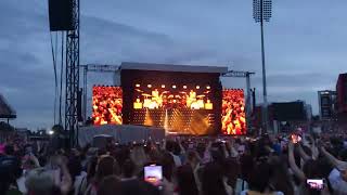 Harry Styles - What Makes You Beautiful (Live at Manchester, Old Trafford)