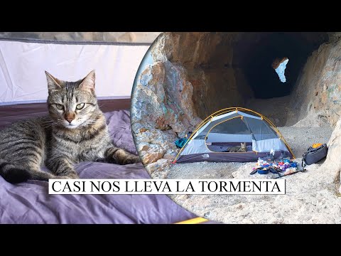ACAMPANDO CON MICHI EN UNA CUEVA (Nos cayó una tormenta) - Dororock