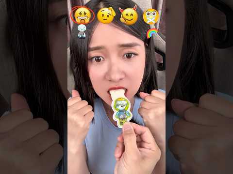 Eat emoticons in order 🌈💀😻📲