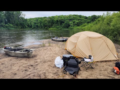 Kayak Fishing for BIG FISH!!! (Sandbar Camping)