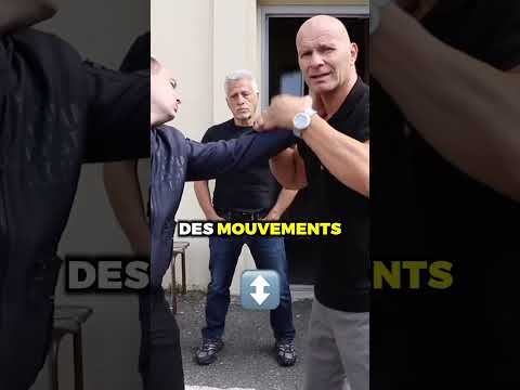 Se défendre grâce à son téléphone #reels #shorts #selfdefense #viral
