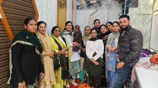 ਆਪਣੇ ਨਵੇਂ ਸਟੋਰ ਦੇ ਵਿੱਚ ਸਾਰੀਆਂ ਮਸ਼ੀਨਾਂ ਫਿੱਟ ਹੋ ਗਈਆਂ ਨੇ ਤੇ ਸਟਿਚਿੰਗ ਦਾ ਕੰਮ ਸ਼ੁਰੂ ਹੋ ਗਿਆ ਹੈ ਜੀ 