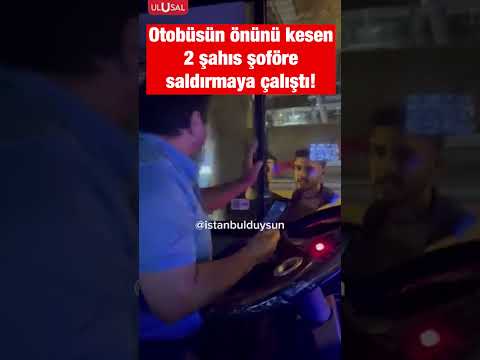 İstanbul'da 2 şahıs İETT otobüsünün yolunu kesip şoföre saldırmaya çalıştı #shorts #istanbul #trafik