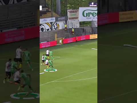 Short CORNER Routine ๐ง โฝ๏ธ #football #soccer #tactics