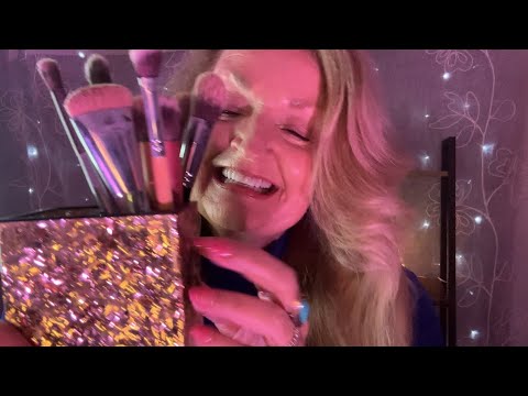 Relax with My Old School Makeup Brush Cleaning -Soft Whispers, Bubbly Sounds ASMR