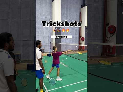 Trickshots alert🚨#badminton #badmintonindia #trickshots #training #sports #bwf #shorts #ronaldo