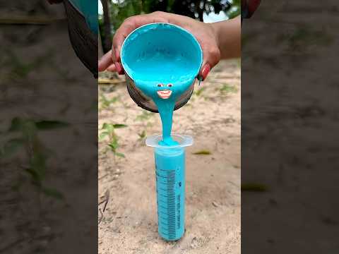 The guy shows SURVIVAL skills #survival #bushcraft #outdoors #lifehack #camping