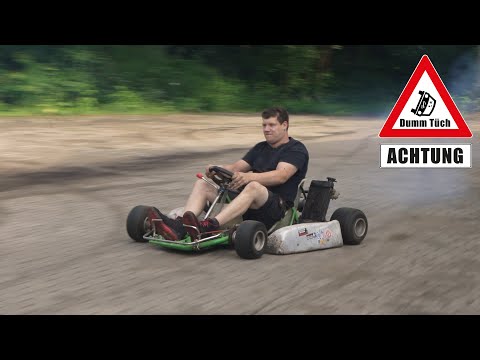 GoKart Action auf dem Hof | Dumm Tüch